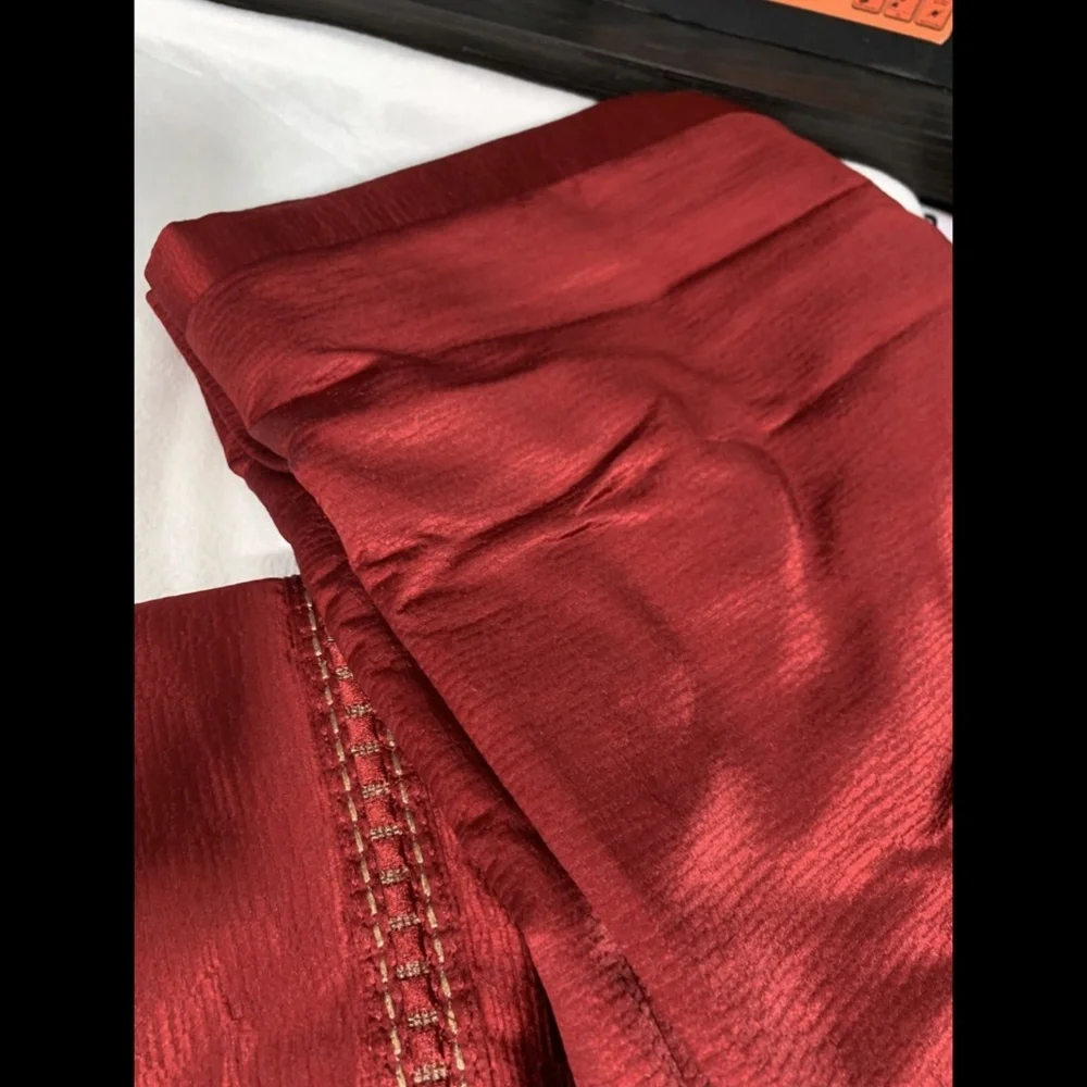 NIB Hotel Collection Luxe Border KING Duvet Cover in‎ Red